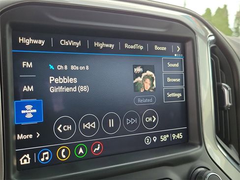 Used 2021 Chevrolet Silverado 2500 LTZ w/ LTZ Premium Package image 28