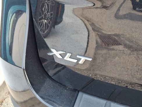 Used 2023 Ford Explorer XLT w/ Equipment Group 202A AWD/4WD image 11