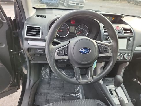 Used 2017 Subaru Forester 2.5i w/ Alloy Wheel Package image 12