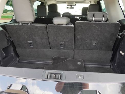 Used 2025 Ford Expedition Active AWD/4WD image 12