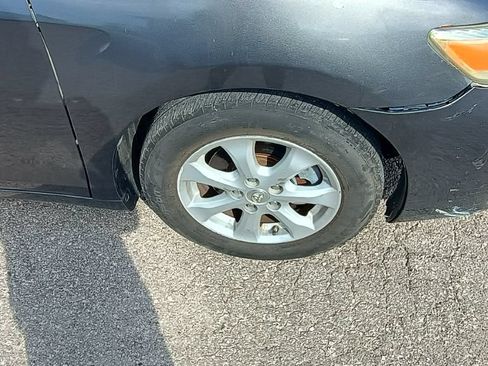 Used 2010 Toyota Camry FWD image 15