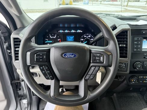 Used 2022 Ford F250 XL w/ Power Equipment Group image 29