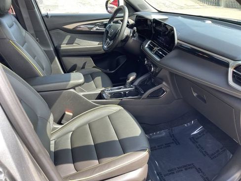Used 2024 Chevrolet TrailBlazer ACTIV FWD image 17