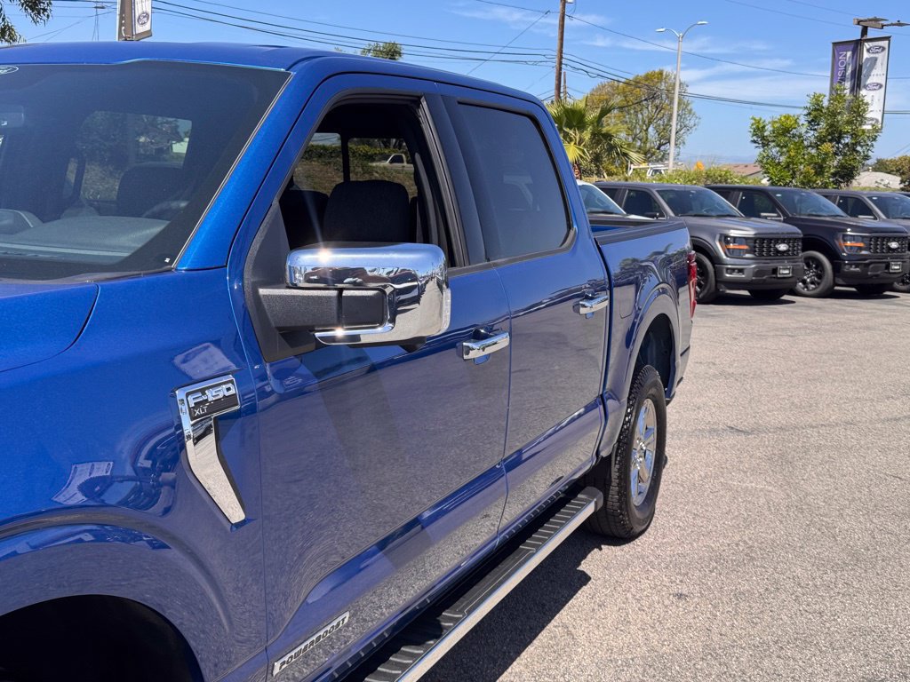 Used 2025 Ford F150 XLT w/ Equipment Group 302A MID AWD/4WD image 9