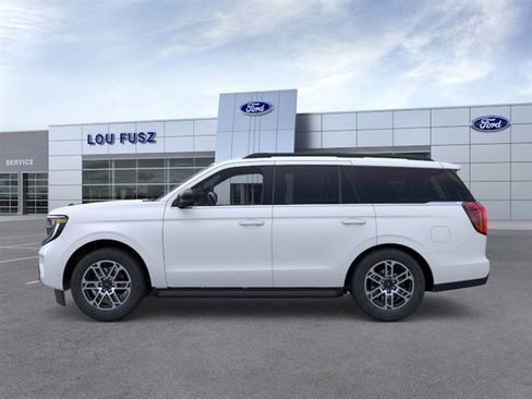 New 2025 Ford Expedition Active image 4