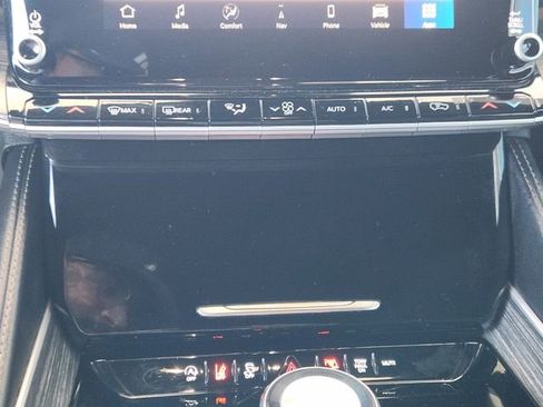 Used 2024 Jeep Wagoneer L Series II image 15