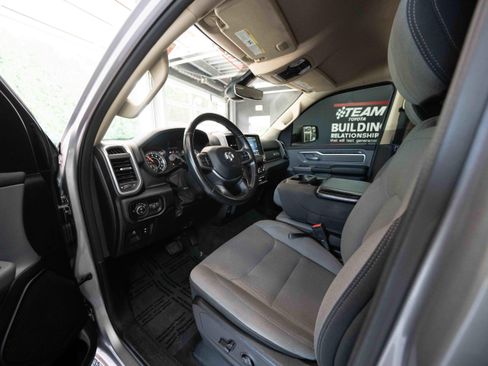 Used 2019 RAM 1500 Big Horn AWD/4WD image 8
