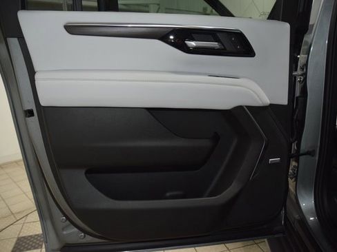 New 2026 Chevrolet Suburban Premier w/ Sun And Tow Package image 43