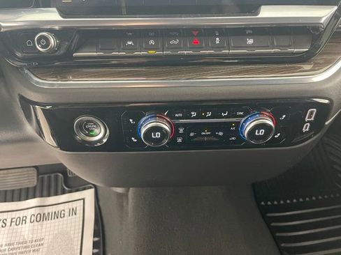Used 2024 GMC Sierra 1500 Elevation AWD/4WD image 40