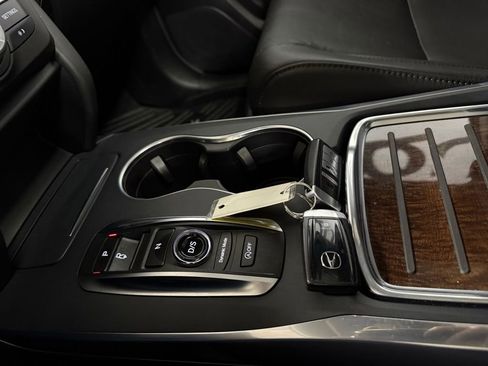 Used 2020 Acura MDX SH-AWD image 15