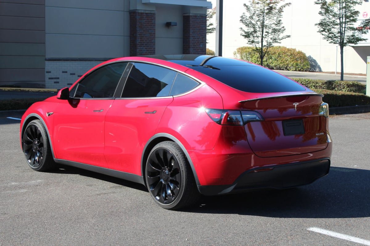 Used 2022 Tesla Model Y Performance AWD/4WD image 4