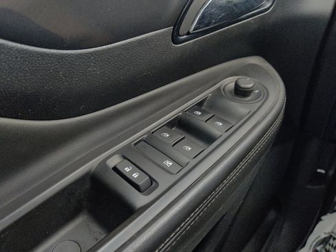 Used 2022 Buick Encore Preferred w/ Safety Package FWD image 27