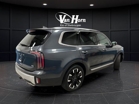 Used 2024 Kia Telluride SX Prestige w/ Towing Package AWD/4WD image 7
