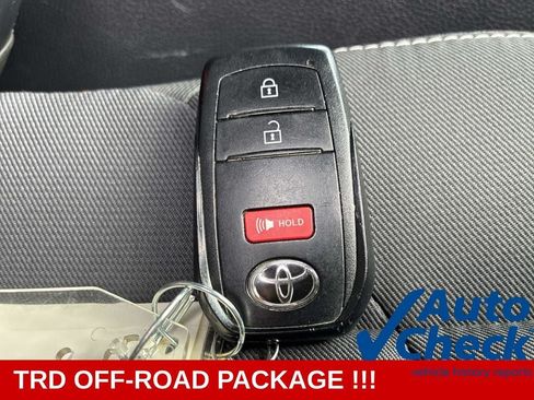 Used 2024 Toyota Tacoma TRD Off-Road AWD/4WD image 9