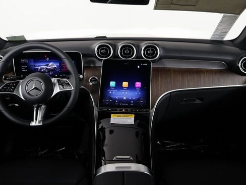 New 2026 Mercedes-Benz GLC 300 image 4