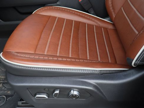 Certified 2025 GMC Sierra 2500 Denali Ultimate image 22