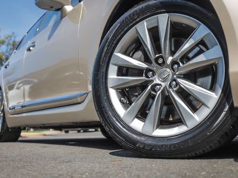 Used 2014 Lexus LS 460 AWD w/ Comfort Package image 13