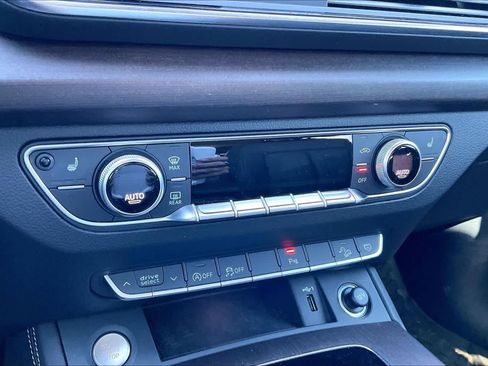 Used 2023 Audi Q5 2.0T Premium Plus w/ Premium Plus Package image 30