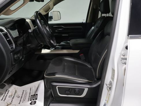 Used 2020 RAM 1500 Laramie AWD/4WD image 11
