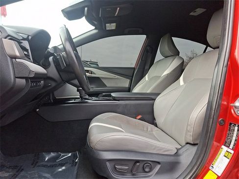 Used 2025 Toyota Camry SE image 12