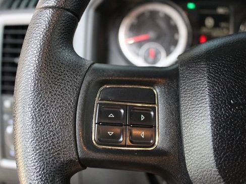 Used 2017 RAM 1500 ST w/ SXT Appearance Group AWD/4WD image 15