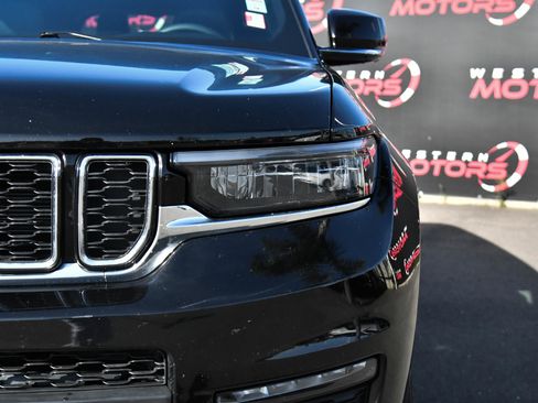 Used 2024 Jeep Grand Cherokee L Limited w/ Luxury Tech Group II image 11