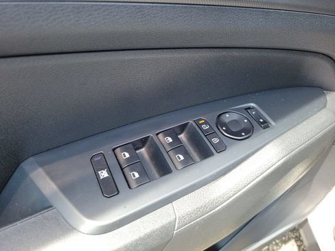 Certified 2026 Kia Sportage LX FWD image 15
