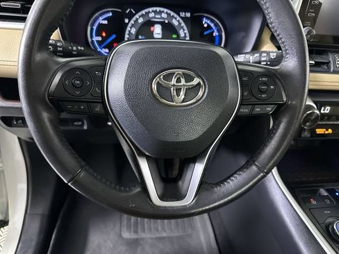 Used 2021 Toyota RAV4 Limited AWD/4WD image 11