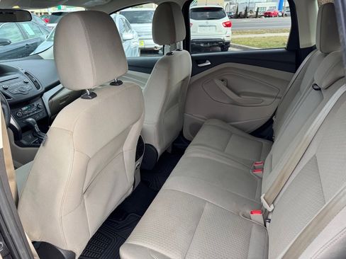 Used 2017 Ford Escape SE image 8