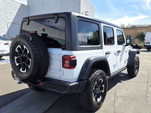 Used 2024 Jeep Wrangler Unlimited Rubicon 4xe image 5