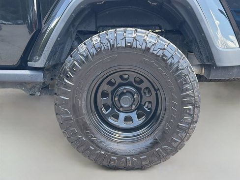 Used 2021 Jeep Gladiator Sport w/ Quick Order Package 24Q 80Th AWD/4WD image 35
