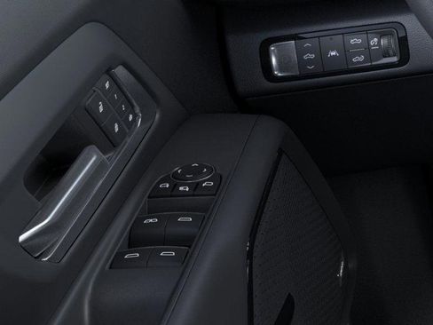 New 2025 Chevrolet Silverado EV RST image 22