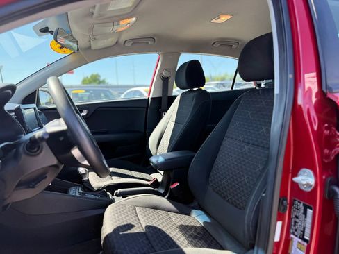 Used 2019 Kia Rio S image 11