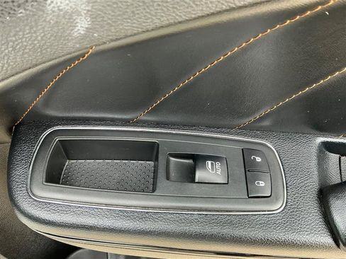 Used 2017 Dodge Charger R/T image 34