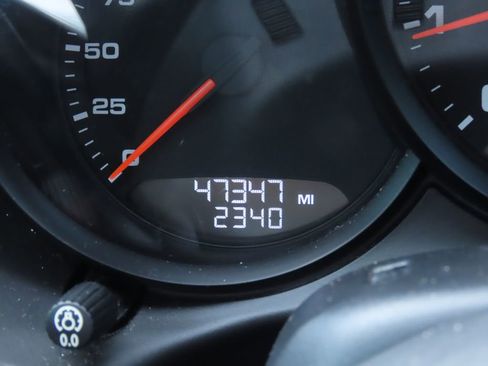 Used 2015 Porsche Boxster image 19