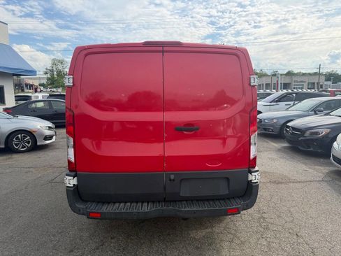 Used 2017 Ford Transit 250 130 Low Roof RWD image 5