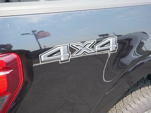 Used 2025 Ford F150 XLT w/ Equipment Group 302A MID AWD/4WD image 9