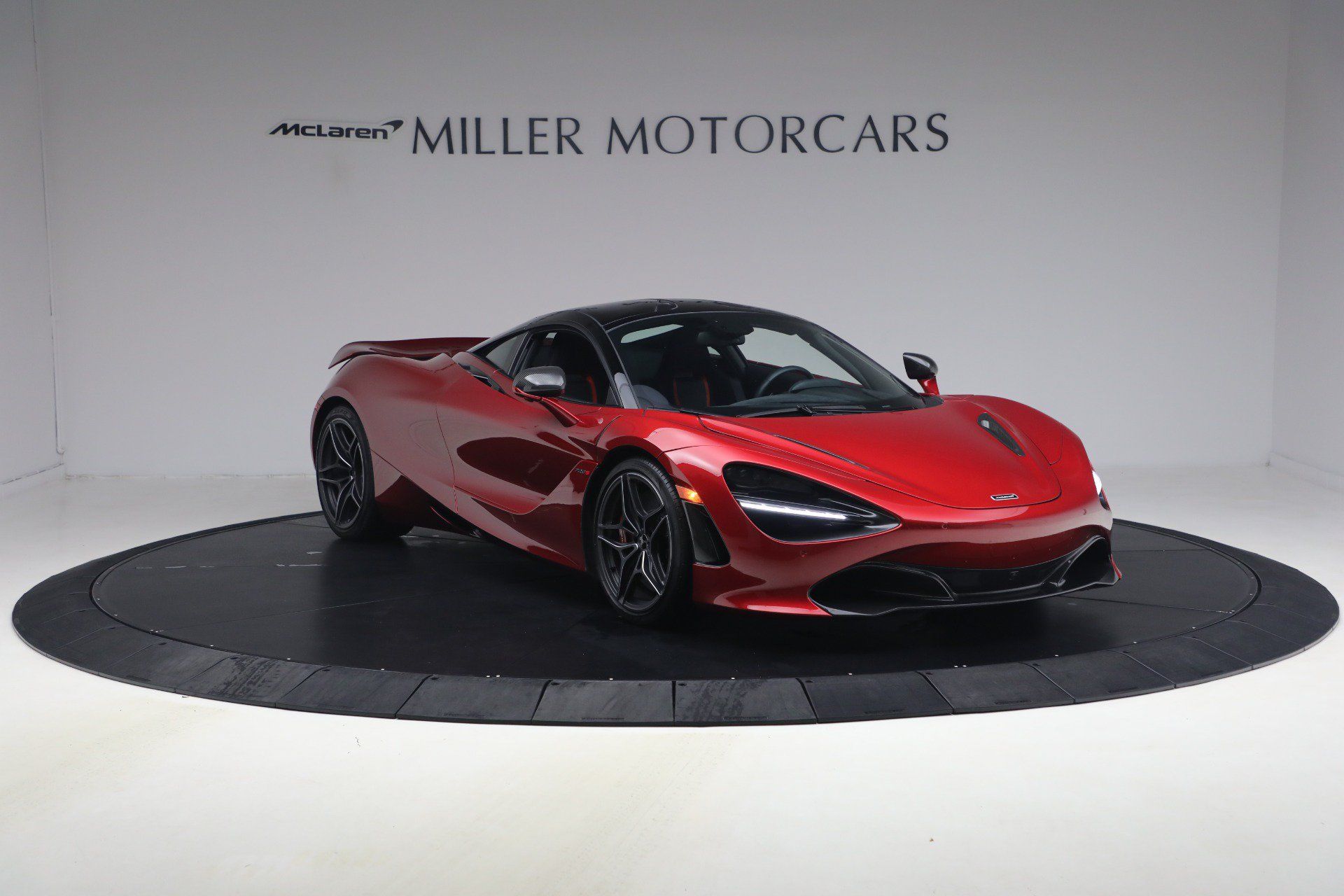 Used 2019 McLaren 720S Performance RWD image 10