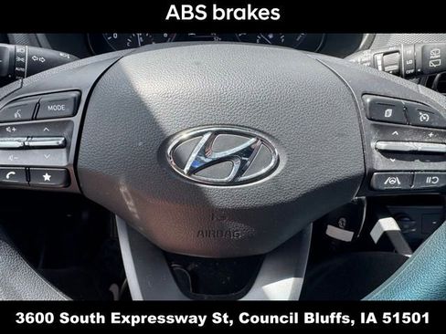 Used 2023 Hyundai Kona SE AWD/4WD image 23