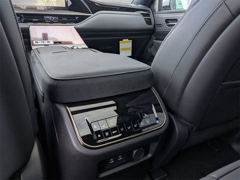 New 2026 INFINITI QX80 Autograph w/ Premium Cargo Package image 24