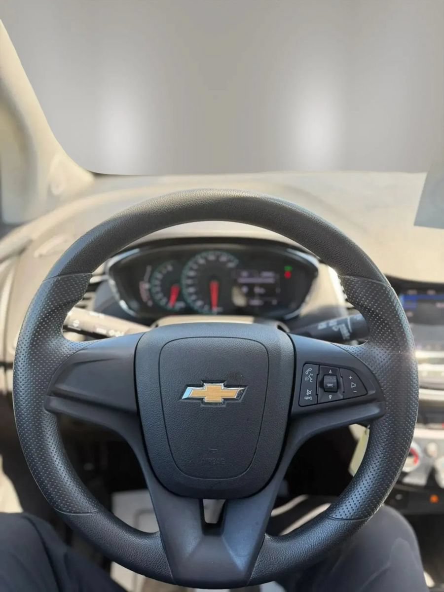 Used 2020 Chevrolet Trax LS FWD image 12
