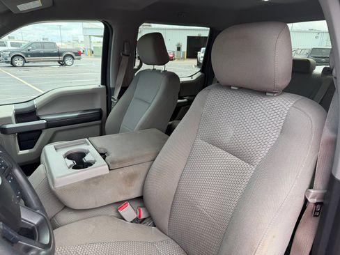 Used 2017 Ford F150 XLT RWD image 12