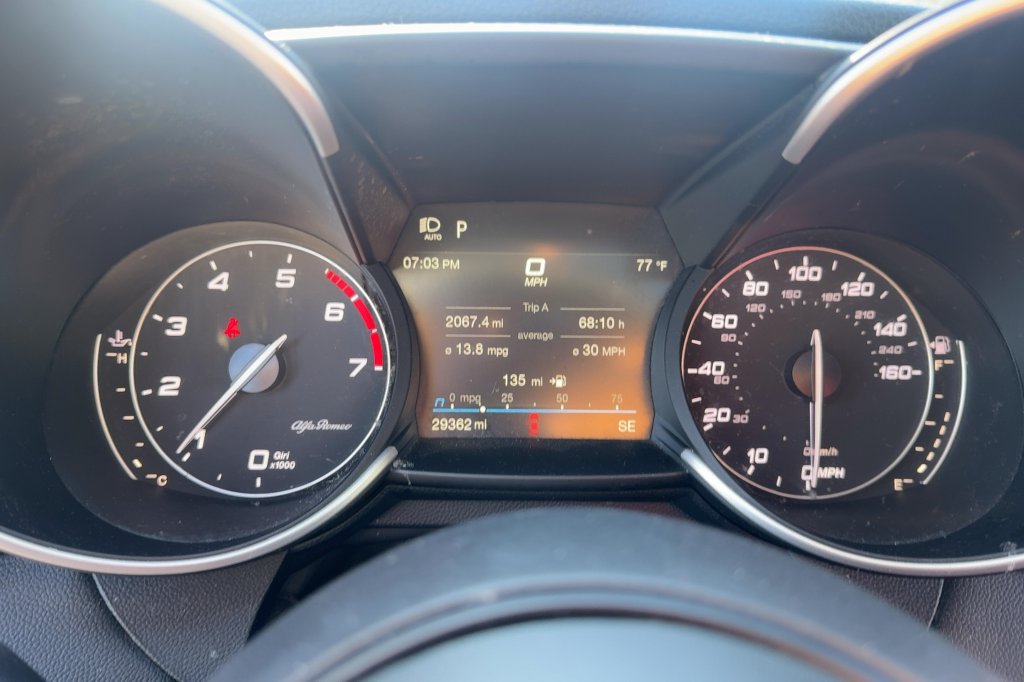 Used 2022 Alfa Romeo Giulia Veloce RWD image 16