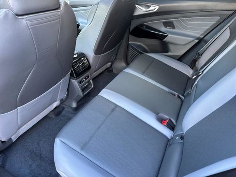 New 2026 Volkswagen ID.4 Pro S Plus image 11