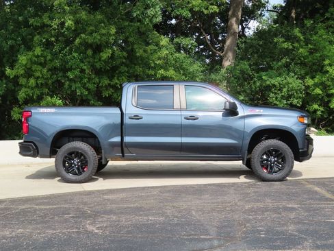 Certified 2021 Chevrolet Silverado 1500 Custom Trail Boss AWD/4WD image 2