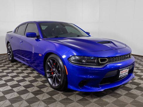 Used 2022 Dodge Charger Scat Pack RWD image 13