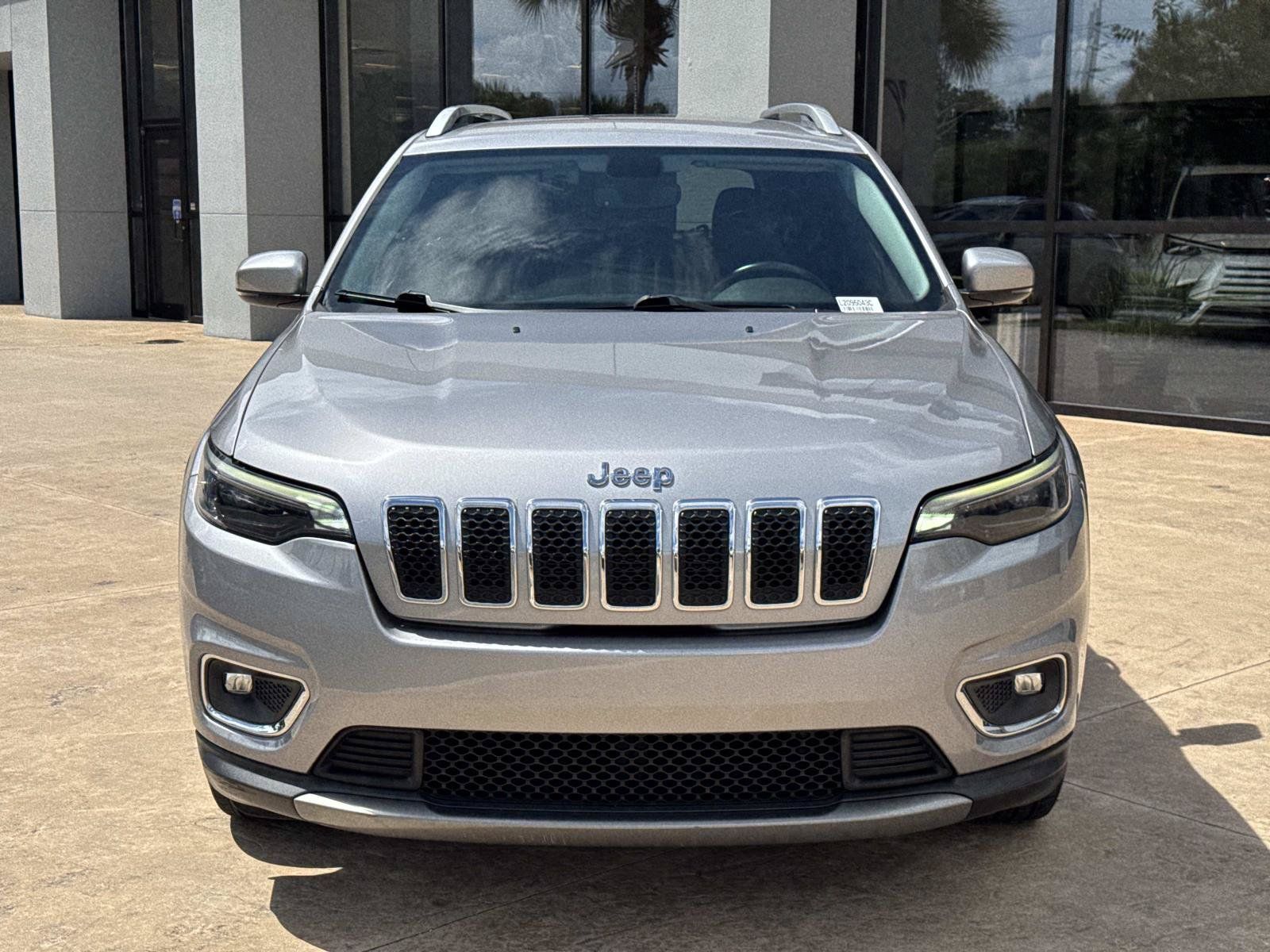Used 2020 Jeep Cherokee Limited FWD image 8