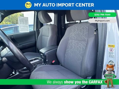 Used 2016 Toyota Tacoma TRD Sport w/ Towing Package AWD/4WD image 7