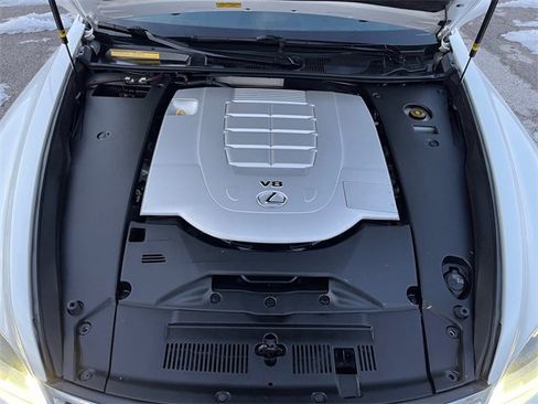 Used 2017 Lexus LS 460 AWD w/ Comfort Package image 19