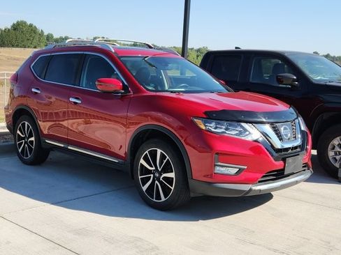 Used 2017 Nissan Rogue Platinum AWD/4WD image 2